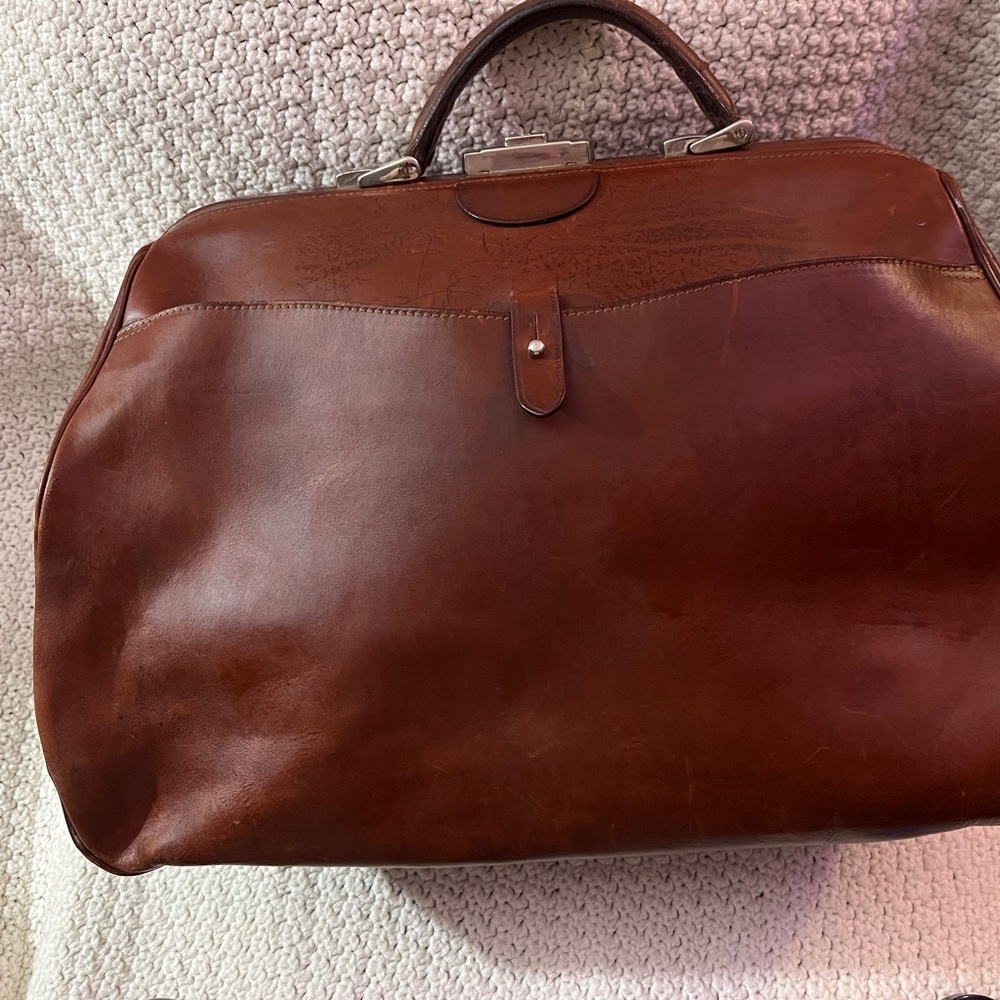 Dooney & Bourke Rare Leather Carryon Duffel Weekend bag Italian